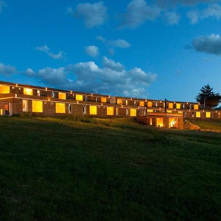 Hotel Altiplanico Puerto Natales Exterior photo