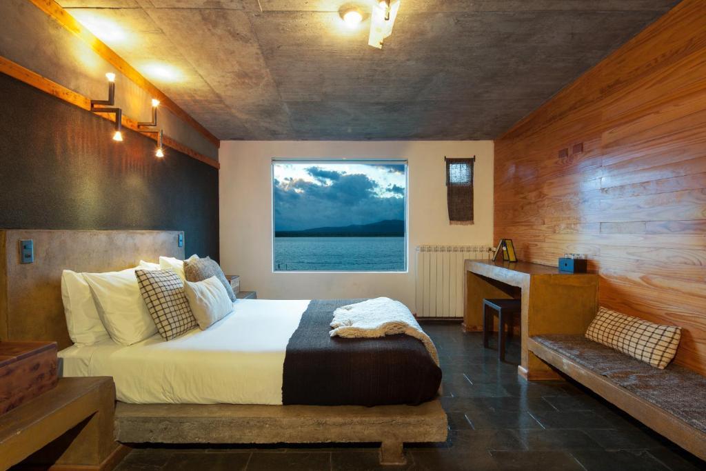 Hotel Altiplanico Puerto Natales Exterior photo